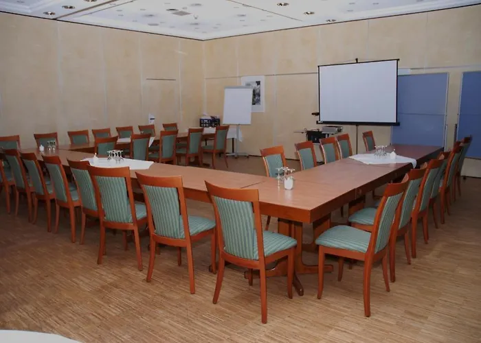 Etzhorner Krug Hotel 3*